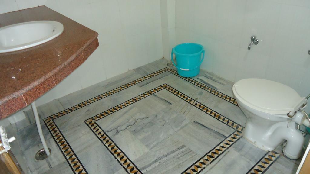 Krishna Paying Guest House バラナシ エクステリア 写真